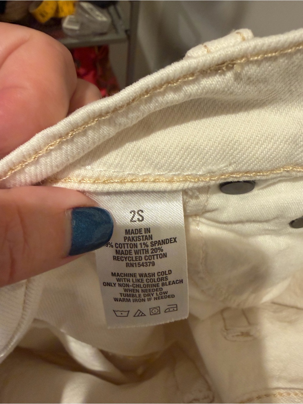 Aeropostale Women’s Cream High-Rise Baggy Jeans, size 2 short - Picture 5 of 5